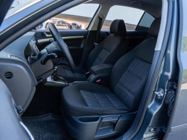 Skoda Octavia II (A5) Рестайлинг с пробегом 2012 года, цена 799 000 рублей, 298057 км, лифтбек, Автокод Объявления
