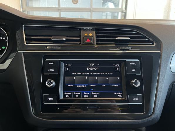 Volkswagen Tiguan II Рестайлинг с пробегом 2021 года, цена 2 445 000 рублей, 166321 км, внедорожник, Автокод Объявления