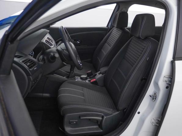 Renault Fluence I Рестайлинг с пробегом 2016 года, цена 1 099 046 рублей, 88578 км, седан, Автокод Объявления