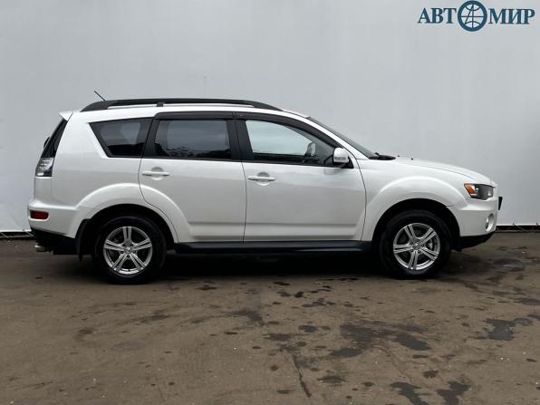 Mitsubishi Outlander II Рестайлинг с пробегом 2011 года, цена 980 000 рублей, 176000 км, внедорожник, Автокод Объявления