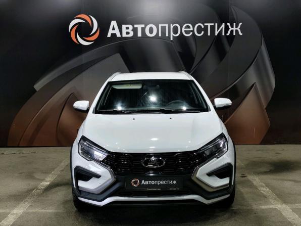 Lada (ВАЗ) Vesta I Рестайлинг (NG) с пробегом 2024 года, цена 1 308 000 рублей, 46791 км, универсал, Автокод Объявления