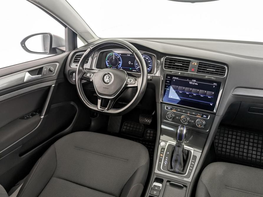 Volkswagen Golf VII Рестайлинг Москва  - изображение 26