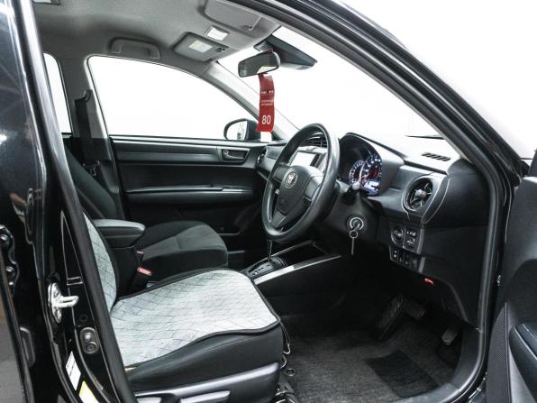 Toyota Corolla XI (E160 E170) Рестайлинг 2 с пробегом 2019 года, цена 1 450 000 рублей, 102829 км, универсал, Автокод Объявления