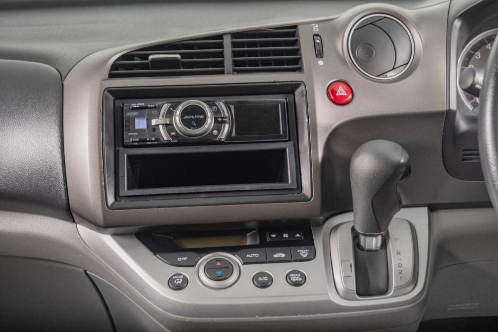 Honda Stream II Рестайлинг Томск  - изображение 15