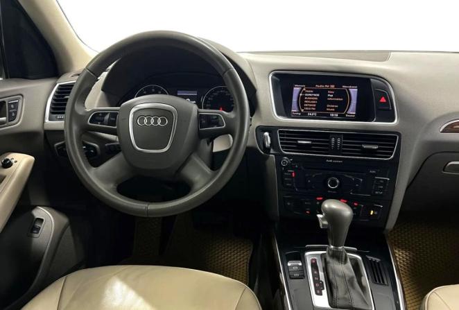Audi Q5 I (8R) с пробегом 2010 года, цена 1 270 000 рублей, 127648 км, внедорожник, Автокод Объявления