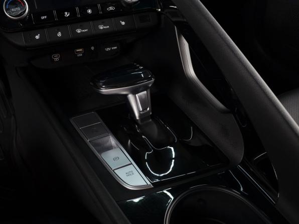 Hyundai Elantra VII (CN7) Рестайлинг с пробегом 2025 года, цена 2 599 995 рублей, 14 км, седан, Автокод Объявления