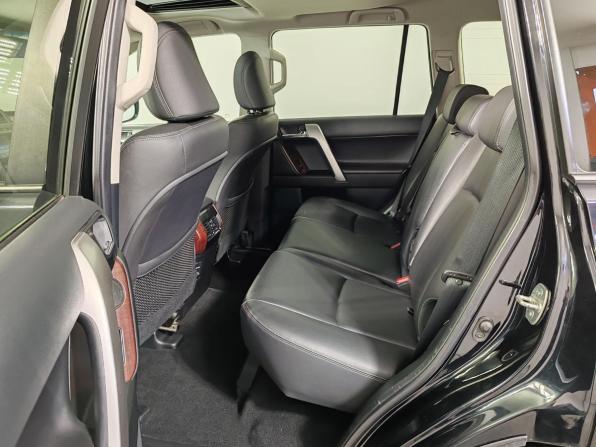 Toyota Land Cruiser Prado 150 Series Рестайлинг 1 с пробегом 2014 года, цена 4 299 000 рублей, 80698 км, внедорожник, Автокод Объявления