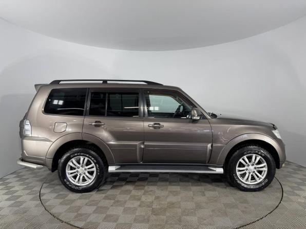 Mitsubishi Pajero IV Рестайлинг 1 с пробегом 2011 года, цена 2 213 000 рублей, 115092 км, внедорожник, Автокод Объявления