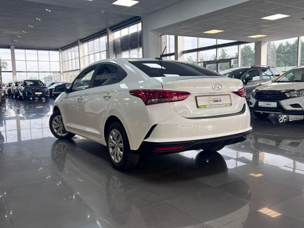 Hyundai Solaris II с пробегом 2020 года, цена 1 445 000 рублей, 60768 км, седан, Автокод Объявления