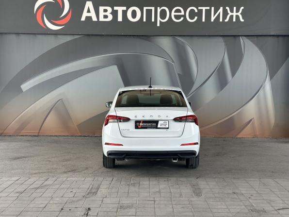 Skoda Rapid II с пробегом 2021 года, цена 1 370 000 рублей, 168060 км, лифтбек, Автокод Объявления