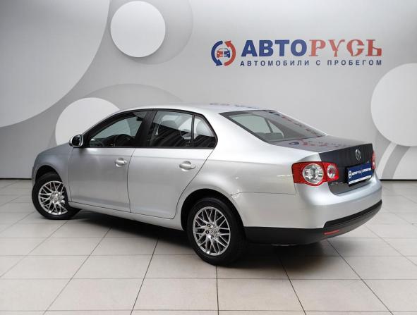 Volkswagen Jetta V с пробегом 2009 года, цена 569 000 рублей, 111992 км, седан, Автокод Объявления