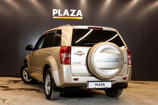 Suzuki Grand Vitara II Рестайлинг с пробегом 2010 года, цена 1 050 000 рублей, 278343 км, внедорожник, Автокод Объявления