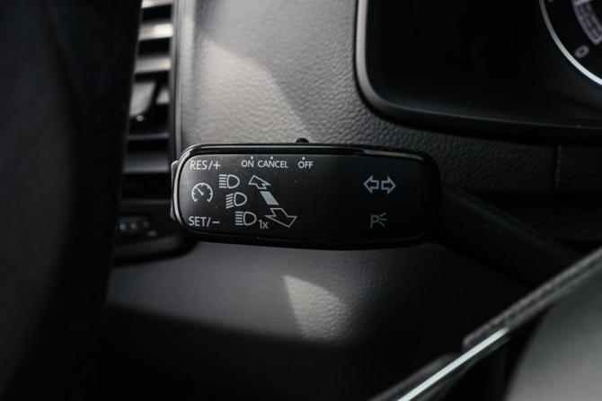 Skoda Karoq I с пробегом 2021 года, цена 2 530 000 рублей, 55383 км, внедорожник, Автокод Объявления