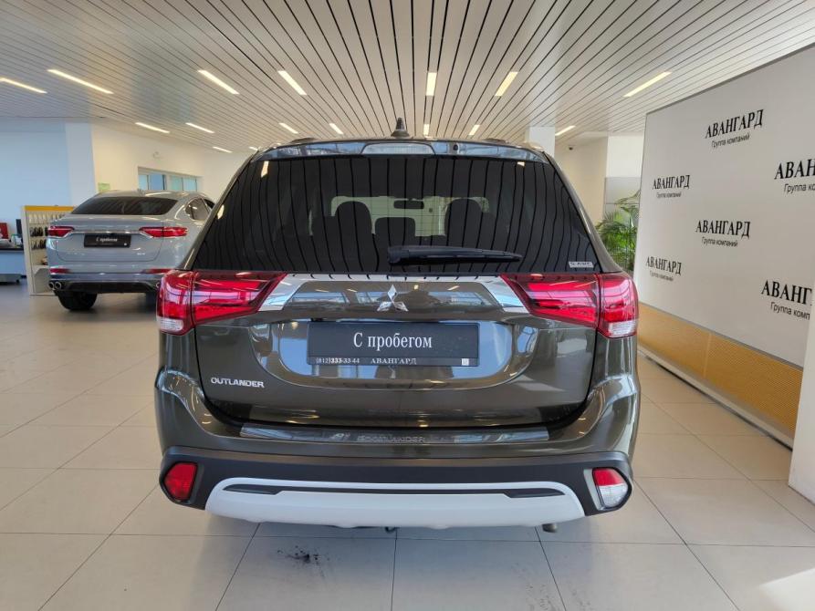 Mitsubishi Outlander III Рестайлинг 3 Санкт-Петербург  - изображение 4