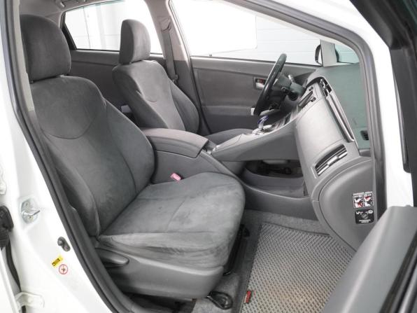 Toyota Prius III (XW30) с пробегом 2009 года, цена 1 010 000 рублей, 242544 км, лифтбек, Автокод Объявления