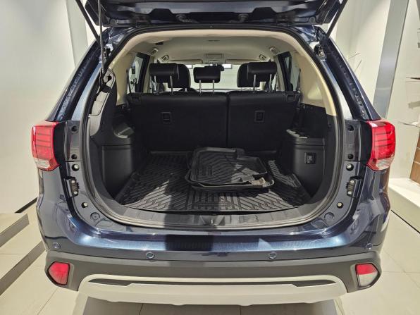 Mitsubishi Outlander III Рестайлинг 3 с пробегом 2018 года, цена 2 499 000 рублей, 108125 км, внедорожник, Автокод Объявления