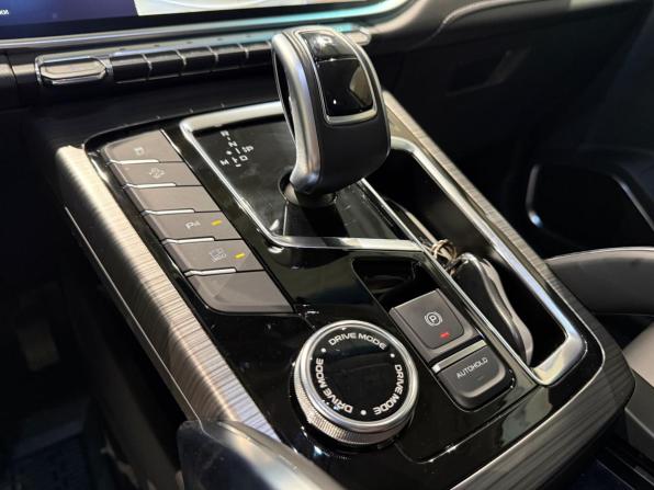 Geely Atlas Pro с пробегом 2023 года, цена 2 240 000 рублей, 17001 км, внедорожник, Автокод Объявления
