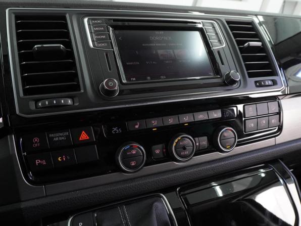 Volkswagen Multivan T6 с пробегом 2018 года, цена 4 899 000 рублей, 171269 км, минивэн, Автокод Объявления
