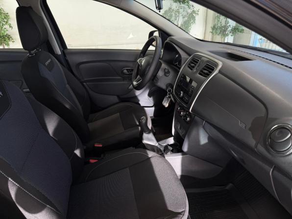 Renault Sandero II Рестайлинг с пробегом 2020 года, цена 950 000 рублей, 118000 км, хэтчбек, Автокод Объявления
