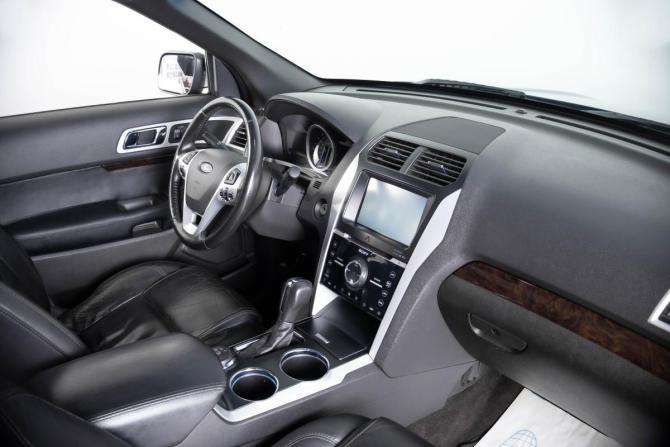 Ford Explorer V с пробегом 2011 года, цена 1 799 000 рублей, 183547 км, внедорожник, Автокод Объявления