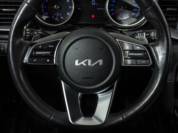 Kia Ceed III Рестайлинг с пробегом 2022 года, цена 2 498 000 рублей, 84323 км, универсал, Автокод Объявления