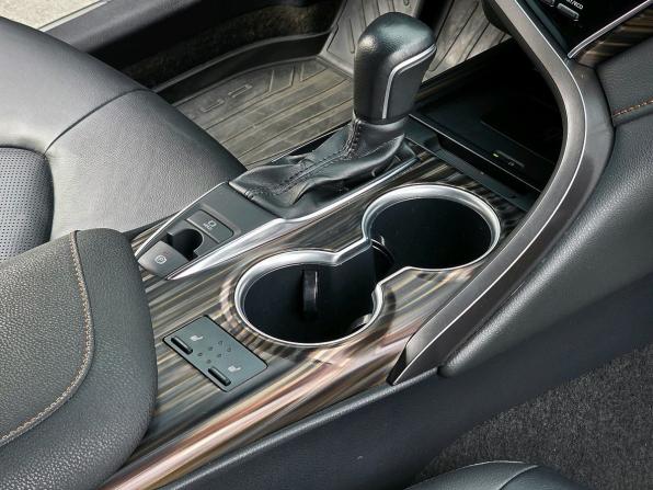 Toyota Camry VIII (XV70) с пробегом 2021 года, цена 3 300 000 рублей, 27786 км, седан, Автокод Объявления