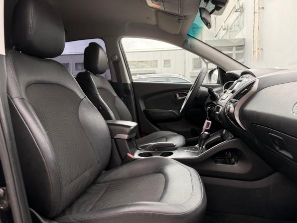 Hyundai ix35 I Рестайлинг с пробегом 2013 года, цена 1 235 000 рублей, 233802 км, внедорожник, Автокод Объявления