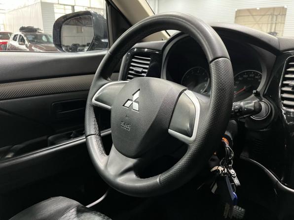 Mitsubishi Outlander III с пробегом 2013 года, цена 1 550 000 рублей, 120526 км, внедорожник, Автокод Объявления