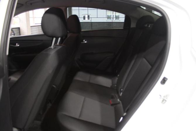 Kia Rio IV Рестайлинг с пробегом 2020 года, цена 1 089 000 рублей, 300100 км, седан, Автокод Объявления