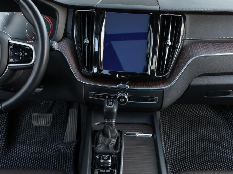 Volvo XC60 II Рестайлинг Москва  - изображение 15