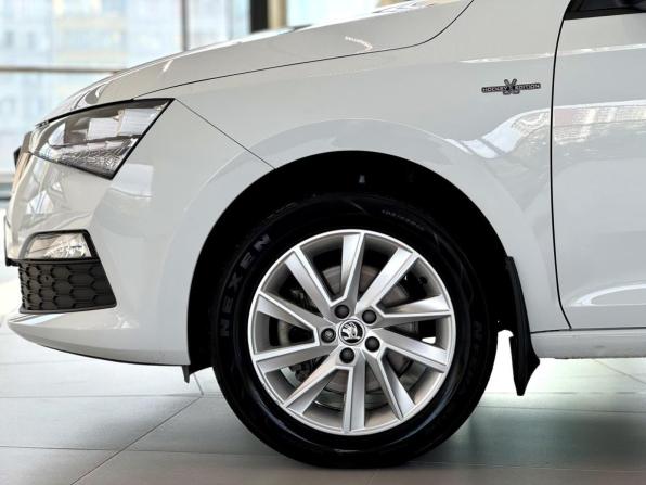 Skoda Rapid II с пробегом 2021 года, цена 1 650 000 рублей, 36820 км, лифтбек, Автокод Объявления