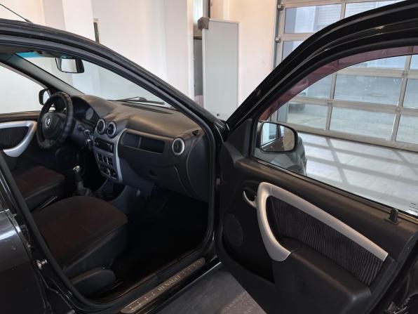 Renault Logan I Рестайлинг с пробегом 2010 года, цена 365 000 рублей, 282037 км, седан, Автокод Объявления