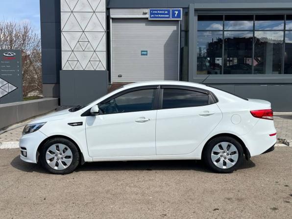 Kia Rio III Рестайлинг с пробегом 2016 года, цена 796 000 рублей, 136000 км, седан, Автокод Объявления