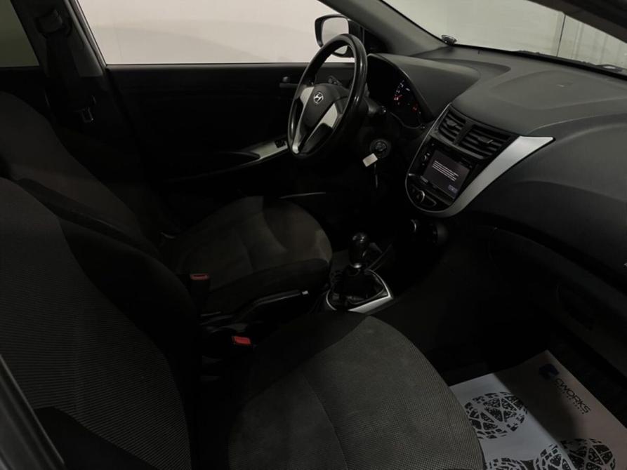 Hyundai Solaris I Курск  - изображение 5
