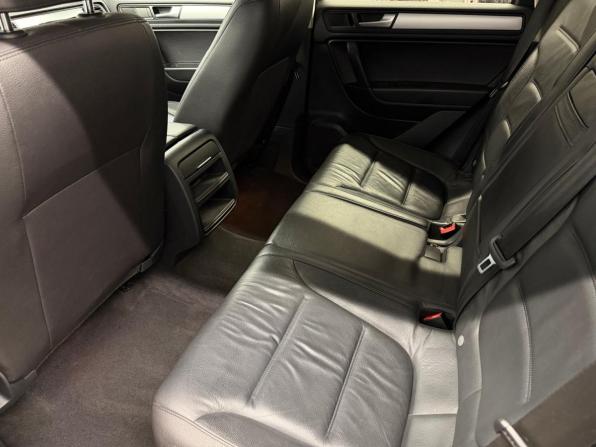 Volkswagen Touareg II с пробегом 2012 года, цена 1 590 000 рублей, 286494 км, внедорожник, Автокод Объявления