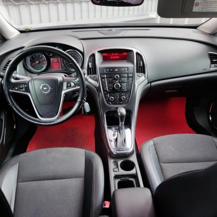 Opel Astra J с пробегом 2010 года, цена 590 000 рублей, 158000 км, хэтчбек, Автокод Объявления