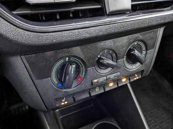 Skoda Rapid II с пробегом 2021 года, цена 1 020 000 рублей, 302011 км, лифтбек, Автокод Объявления