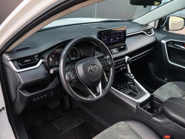 Toyota RAV4 V (XA50) с пробегом 2024 года, цена 3 700 000 рублей, 64819 км, внедорожник, Автокод Объявления