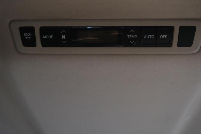 Toyota Alphard I с пробегом 2009 года, цена 2 399 000 рублей, 226000 км, минивэн, Автокод Объявления