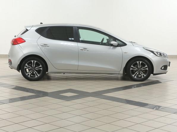 Kia Ceed II с пробегом 2014 года, цена 889 000 рублей, 163000 км, хэтчбек, Автокод Объявления