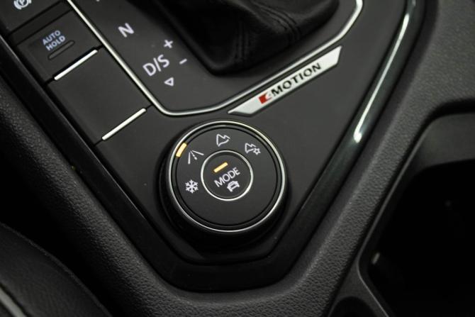 Volkswagen Tiguan II с пробегом 2020 года, цена 3 849 000 рублей, 60213 км, внедорожник, Автокод Объявления