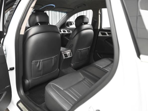 Hyundai Genesis II с пробегом 2014 года, цена 2 160 000 рублей, 156467 км, седан, Автокод Объявления