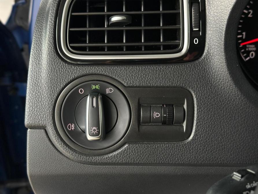 Volkswagen Polo V Рестайлинг Санкт-Петербург  - изображение 14