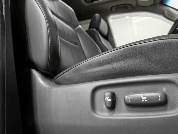 Toyota Land Cruiser 200 Series с пробегом 2010 года, цена 2 750 000 рублей, 260000 км, внедорожник, Автокод Объявления