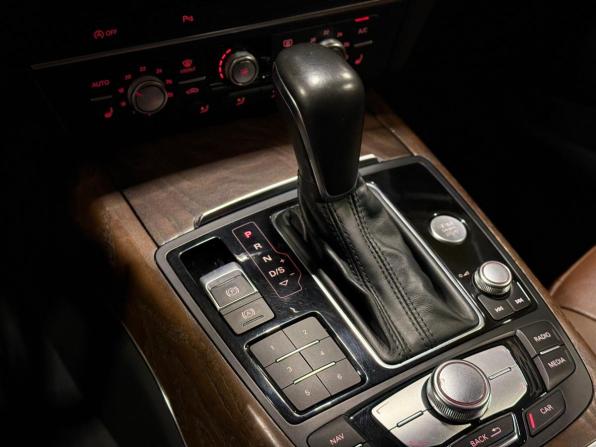 Audi A6 IV (C7) Рестайлинг с пробегом 2015 года, цена 1 999 000 рублей, 193758 км, седан, Автокод Объявления