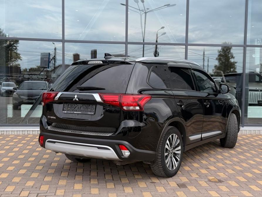 Mitsubishi Outlander III Рестайлинг 3 Калуга  - изображение 4