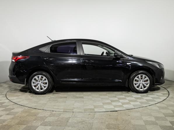 Hyundai Solaris II Рестайлинг с пробегом 2020 года, цена 1 499 900 рублей, 75119 км, седан, Автокод Объявления