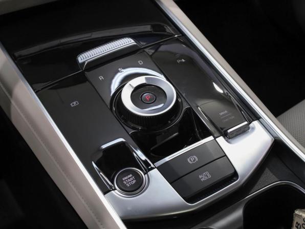 Kia Sportage V с пробегом 2026 года, цена 3 990 000 рублей, 75 км, внедорожник, Автокод Объявления