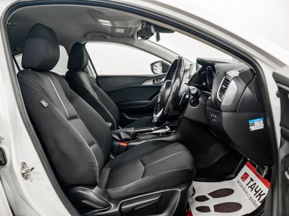 Mazda Axela III Рестайлинг с пробегом 2017 года, цена 1 590 000 рублей, 118893 км, хэтчбек, Автокод Объявления