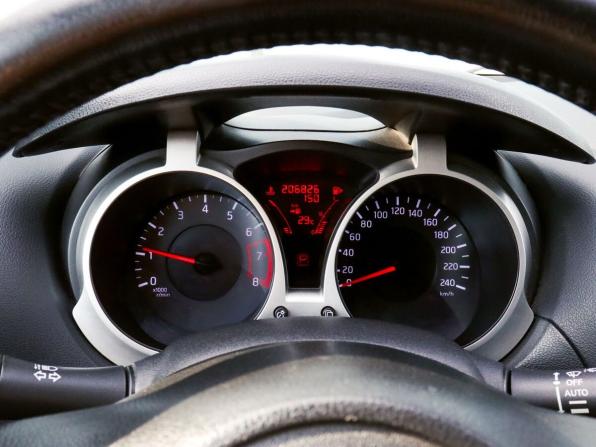 Nissan Juke I с пробегом 2011 года, цена 1 045 000 рублей, 206824 км, внедорожник, Автокод Объявления